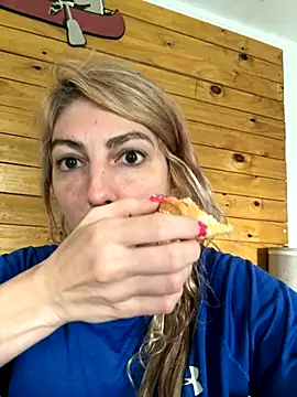 Snapshot of CelestialRuby chatting on September 28, 2025, 12:56 pm CelestialRuby online show from September 28, 2025, 12:56 pm