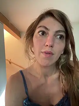 Snapshot of CelestialRuby chatting on October 19, 2025, 2:09 pm CelestialRuby online show from October 19, 2025, 2:09 pm