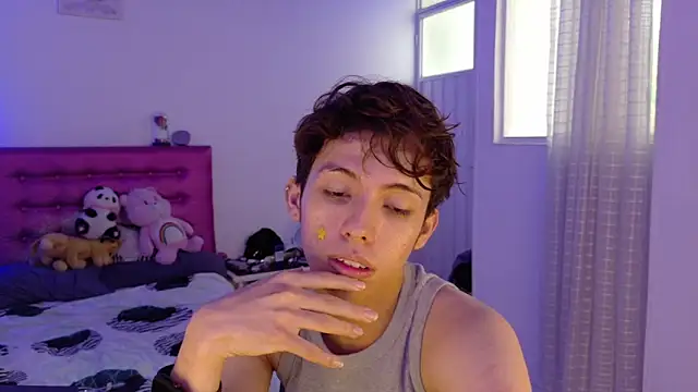 Dani Dancer online show from April 5, 2026, 9:10 pm