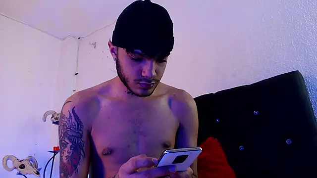 Snapshot of kingdani_hot chatting on February 22, 2026, 2:14 am kingdani hot online show from February 22, 2026, 2:14 am