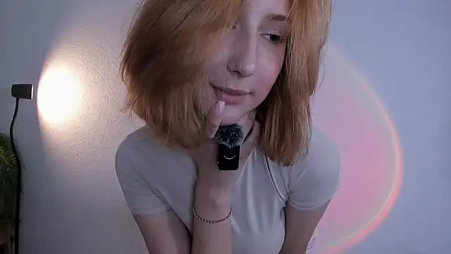 Snapshot of TariLechliter chatting on July 11, 2026, 12:16 pm TariLechliter online show from July 11, 2026, 12:16 pm