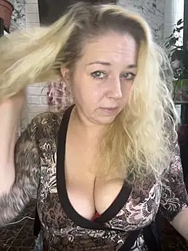 JenniferCarmen online show from March 7, 2026, 7:59 am