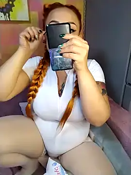 Snapshot of Very_sly_fox chatting on July 9, 2026, 6:29 pm Very sly fox online show from July 9, 2026, 6:29 pm