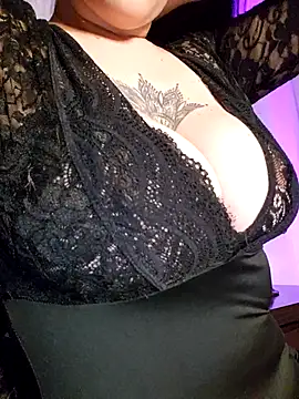 BustyVampyre online show from January 14, 2026, 11:19 pm