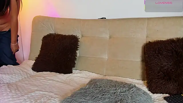 im  fer online show from February 2, 2026, 10:20 pm