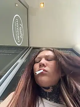 Snapshot of FionaMurr chatting on February 13, 2026, 6:02 am FionaMurr online show from February 13, 2026, 6:02 am