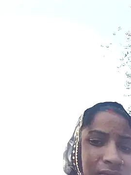 Poonam8080 online show from January 15, 2026, 11:35 am