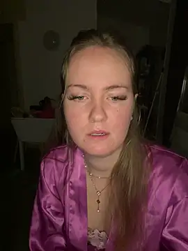 Snapshot of Vikml166 chatting on March 3, 2026, 3:35 am Vikml166 online show from March 3, 2026, 3:35 am