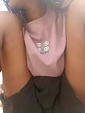 nehakapoor89 online show from December 16, 2025, 7:45 am