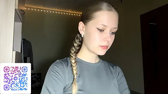 ZaidaSchwarten online show from February 6, 2026, 5:36 am