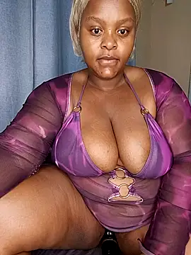 ChoklitBerryXX online show from February 22, 2026, 5:10 am