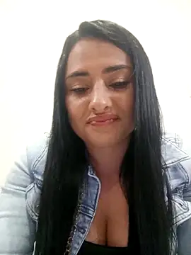 Snapshot of sara_nina chatting on December 20, 2025, 12:46 am sara nina online show from December 20, 2025, 12:46 am