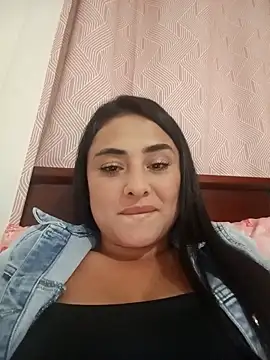 Snapshot of sara_nina chatting on December 17, 2025, 2:38 am sara nina online show from December 17, 2025, 2:38 am