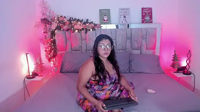 Siryenay  online show from December 15, 2025, 5:02 am