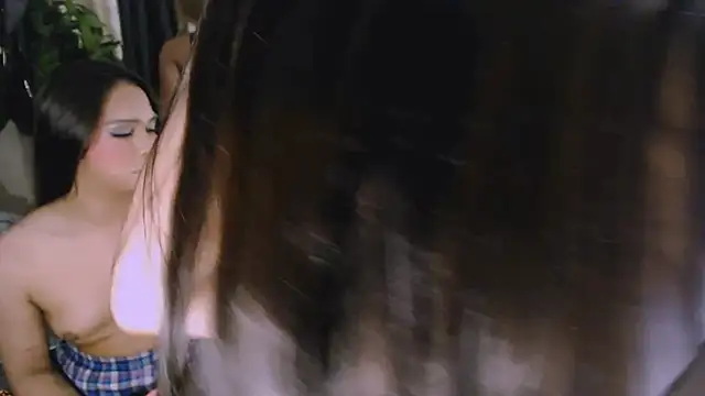 lil cummer69 online show from February 19, 2026, 4:04 pm