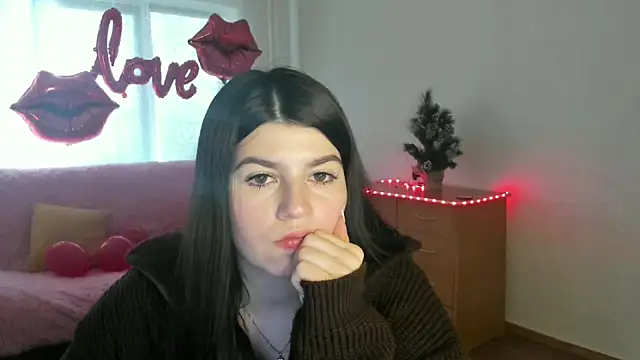 KisaModel online show from March 1, 2026, 8:03 am