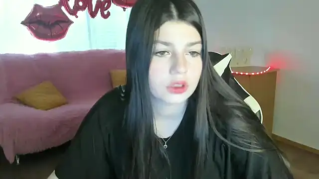 KisaModel online show from April 19, 2026, 1:06 am