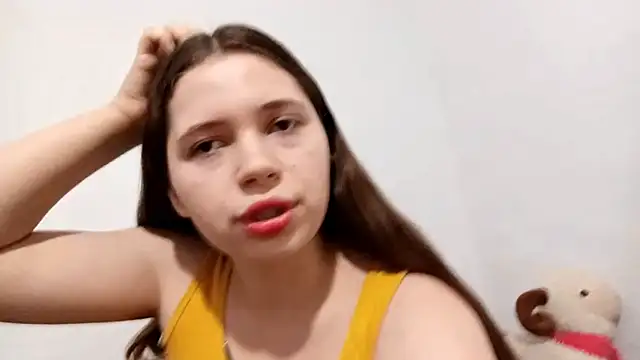 ClarisaCalvary online show from December 16, 2025, 11:25 am