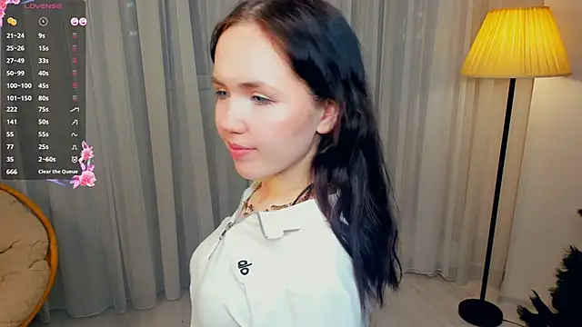 LenaKurpiel online show from January 10, 2026, 4:02 pm