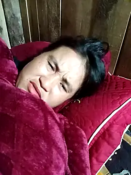 -myaa- online show from December 13, 2025, 9:43 pm