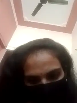 harshita01 online show from February 10, 2026, 10:25 am