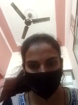 harshita01 online show from February 9, 2026, 6:33 am