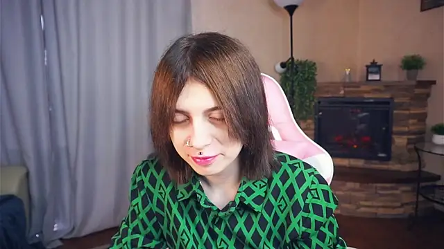 Snapshot of IleanaPishko chatting on January 6, 2026, 8:07 am IleanaPishko online show from January 6, 2026, 8:07 am