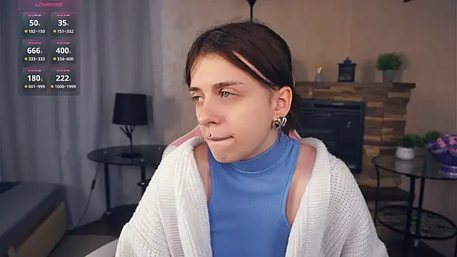 Snapshot of IleanaPishko chatting on January 13, 2026, 10:19 am IleanaPishko online show from January 13, 2026, 10:19 am