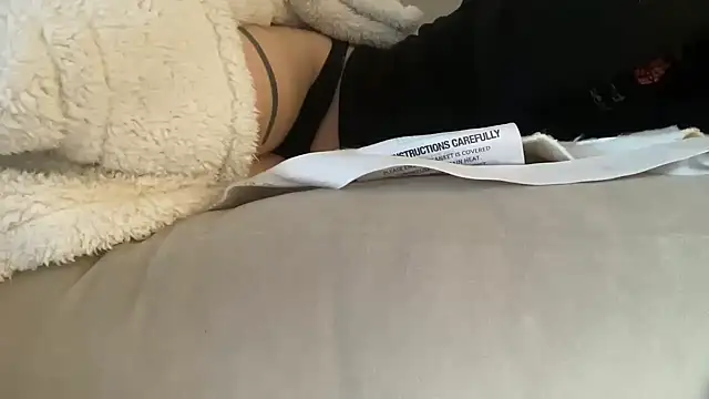 ijustturned18today online show from December 15, 2025, 8:31 am