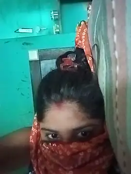 Snapshot of Cuple_masti72 chatting on May 24, 2026, 11:32 am Cuple masti72 online show from May 24, 2026, 11:32 am