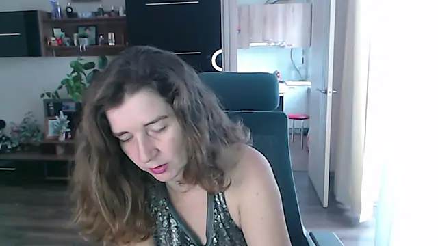 Snapshot of SofiaBoone chatting on January 15, 2026, 8:18 am SofiaBoone online show from January 15, 2026, 8:18 am