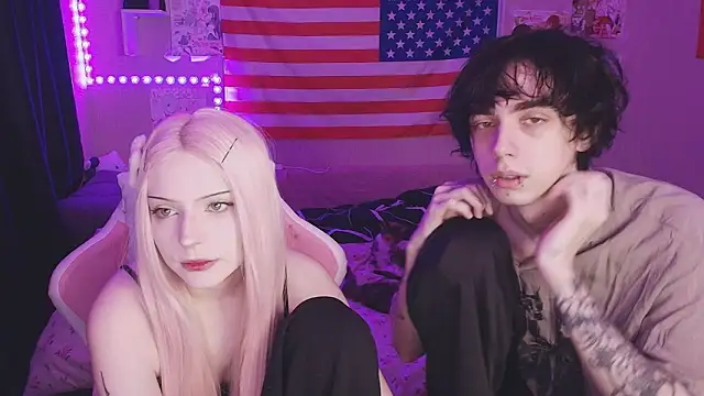 Snapshot of midnight_memories chatting on February 16, 2026, 1:04 am midnight memories online show from February 16, 2026, 1:04 am