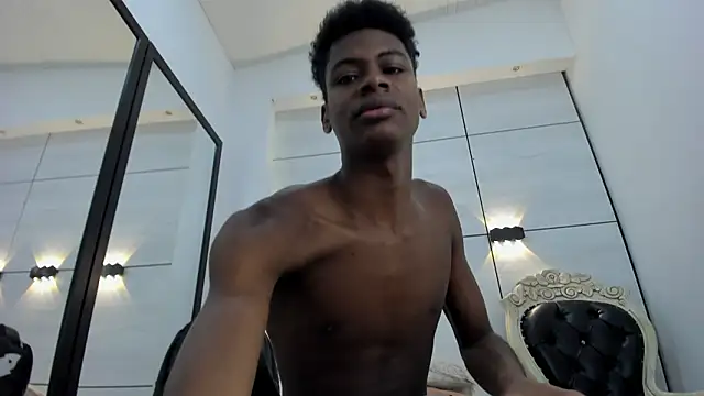 Snapshot of khris__evans chatting on March 24, 2026, 11:10 am khris evans online show from March 24, 2026, 11:10 am