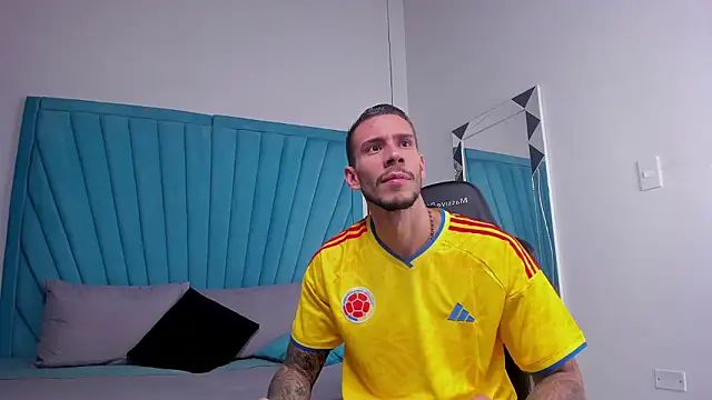 J king   online show from March 26, 2026, 10:29 pm