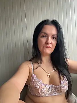 MeganBlueq online show from February 5, 2026, 12:56 pm