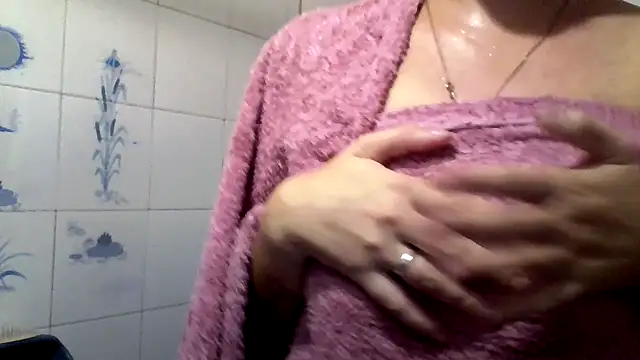 rubia culonaa online show from February 15, 2026, 9:58 pm