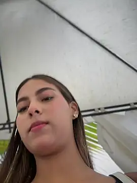 Snapshot of Valeria-escobar chatting on May 24, 2026, 12:27 pm Valeria-escobar online show from May 24, 2026, 12:27 pm