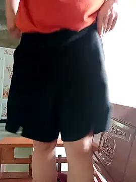 little-effy online show from April 7, 2026, 6:59 am