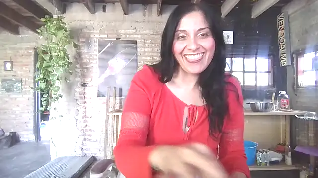 DommeVioleta online show from April 3, 2026, 10:05 pm