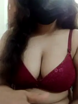 nosrat014 online show from February 14, 2026, 5:46 pm