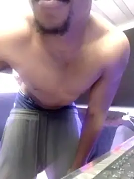 Snapshot of BananaStillDicksy chatting on January 14, 2026, 8:34 pm BananaStillDicksy online show from January 14, 2026, 8:34 pm