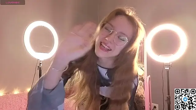 Snapshot of EmmaPratt chatting on January 15, 2026, 12:58 am EmmaPratt online show from January 15, 2026, 12:58 am