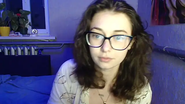 Snapshot of Angelik5371 chatting on April 20, 2026, 9:05 pm Angelik5371 online show from April 20, 2026, 9:05 pm