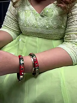 butterflyslay online show from February 3, 2026, 11:59 am