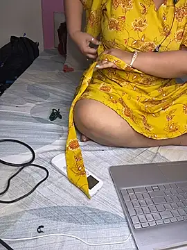 butterflyslay online show from March 11, 2026, 3:00 am