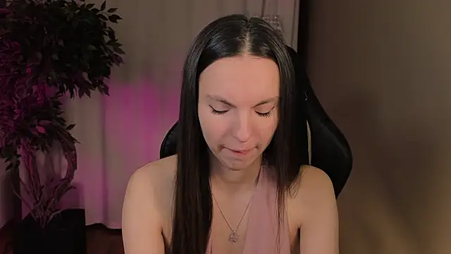 AliceLidell online show from February 17, 2026, 5:05 am