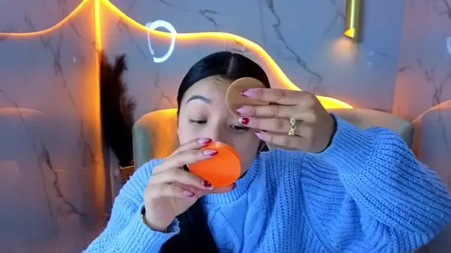 Sofi Adams Tx online show from January 6, 2026, 1:15 pm