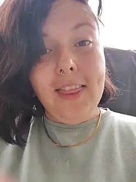 Divine Pouvoir online show from February 18, 2026, 8:49 pm