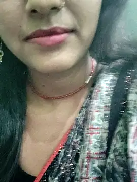 Snapshot of Sweet_Couple_01 chatting on December 22, 2025, 4:40 pm Sweet Couple 01 online show from December 22, 2025, 4:40 pm