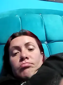 Snapshot of Annelis1 chatting on January 7, 2026, 11:21 pm Annelis1 online show from January 7, 2026, 11:21 pm